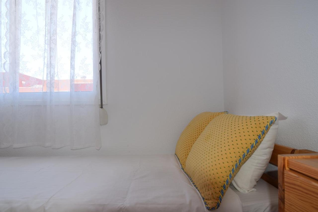 - Rest * El Médano