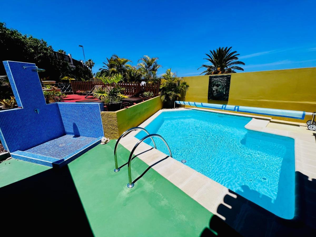Con Piscina Climatizada Y Vistas Al Mar