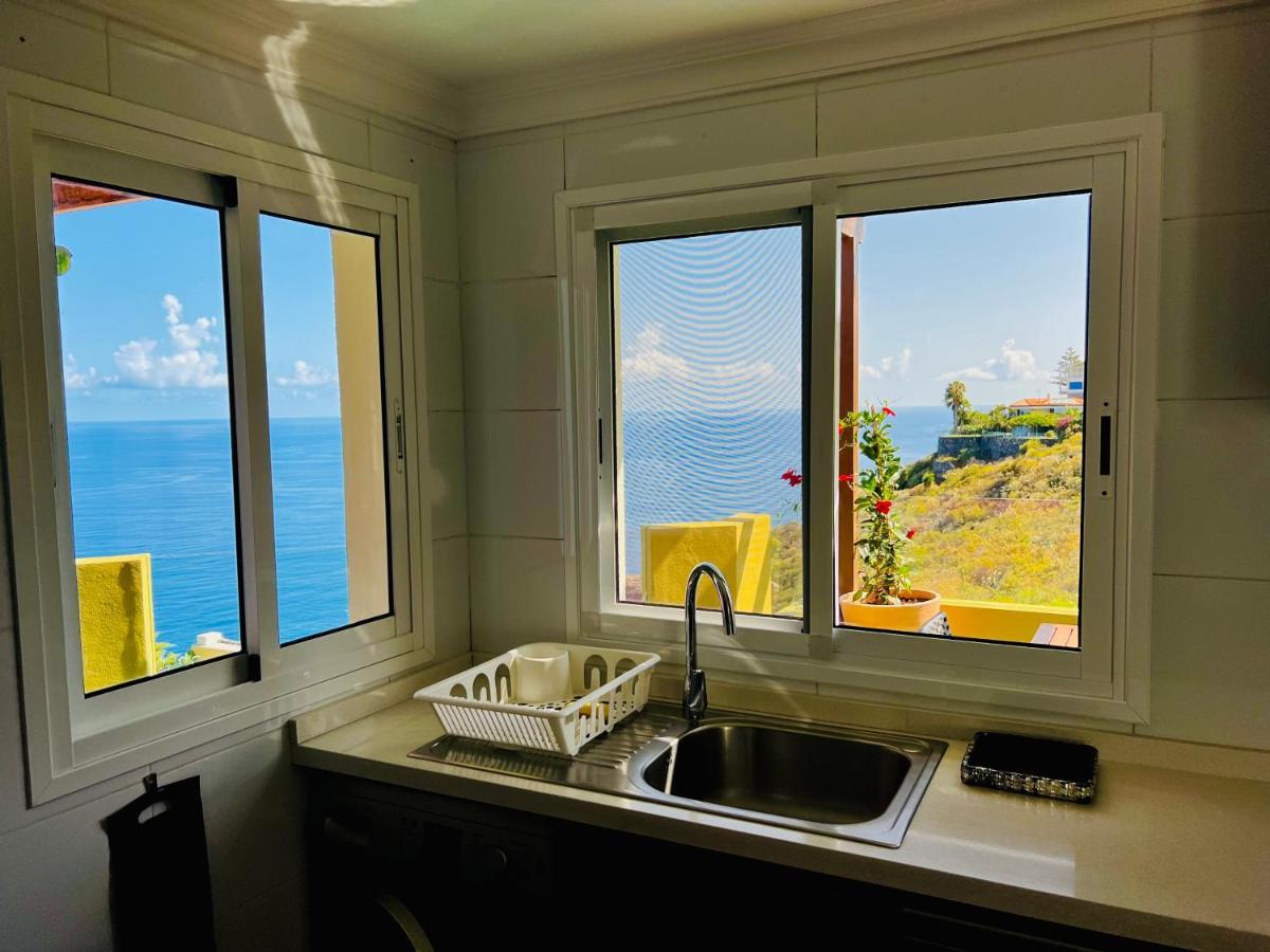 Con Piscina Climatizada Y Vistas Al Mar