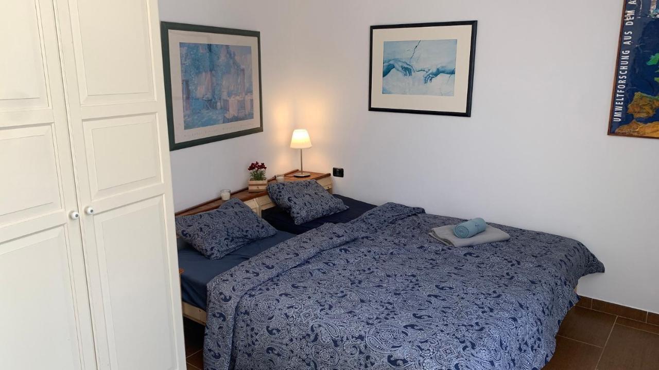 La Casita De Descanso - Haeuschen Der Ruhe - La Luz -