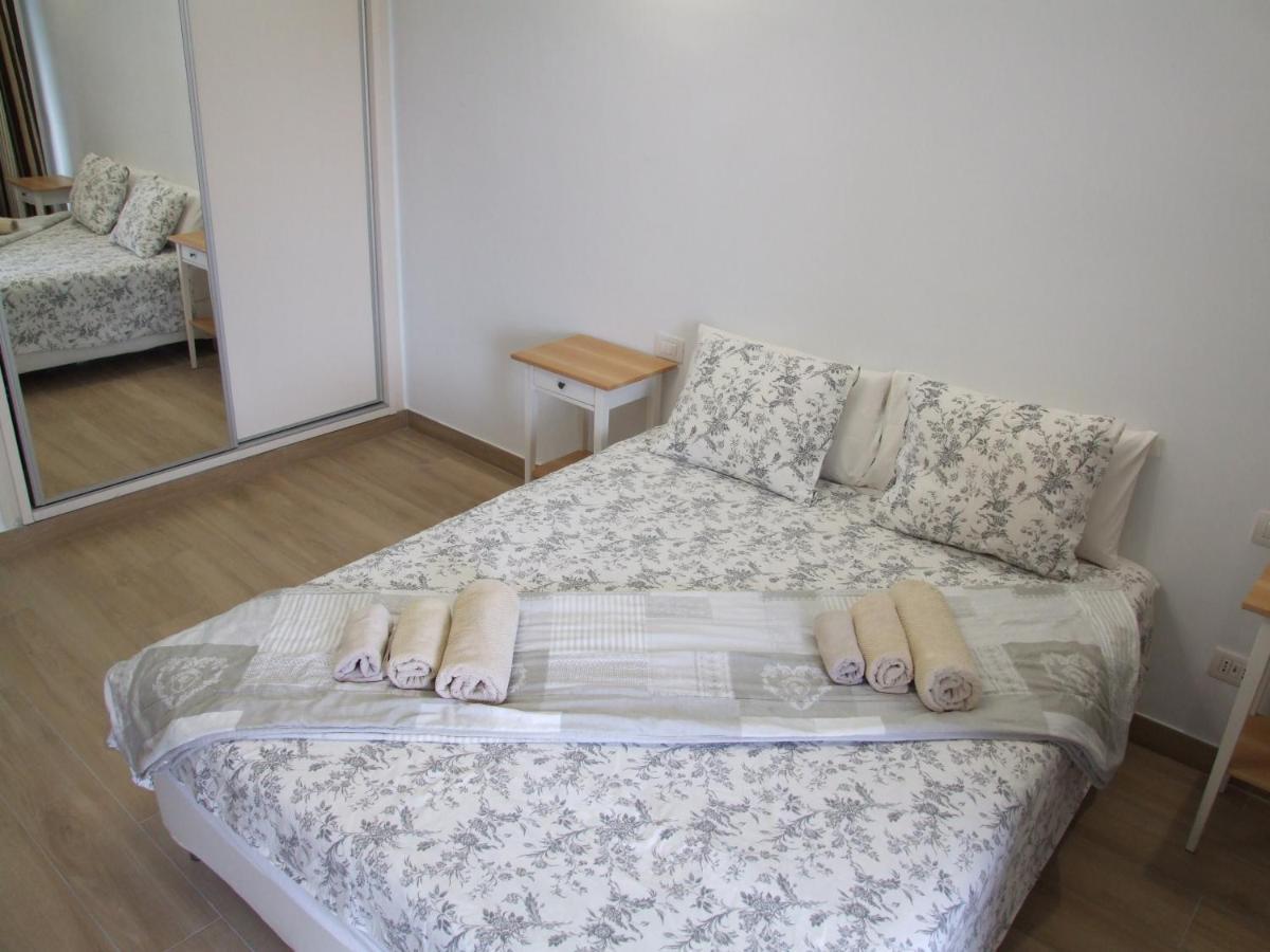 In Olympia Apartment *