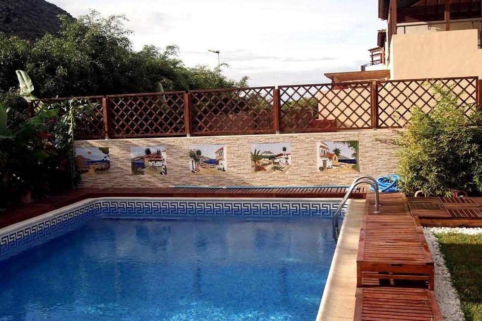 With Private Pool And Beautiful Garden Сasa de vacaciones