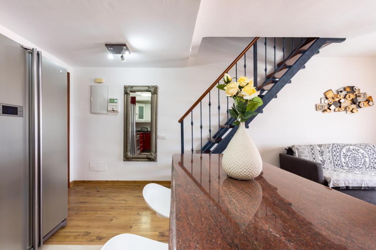 Exclusive Penthouse Playa Vistas 4 Close To The Sea And Beach, Aircondition For A Fee, Wifi, Terrace, Heated Pool Appartement Playa de las Américas