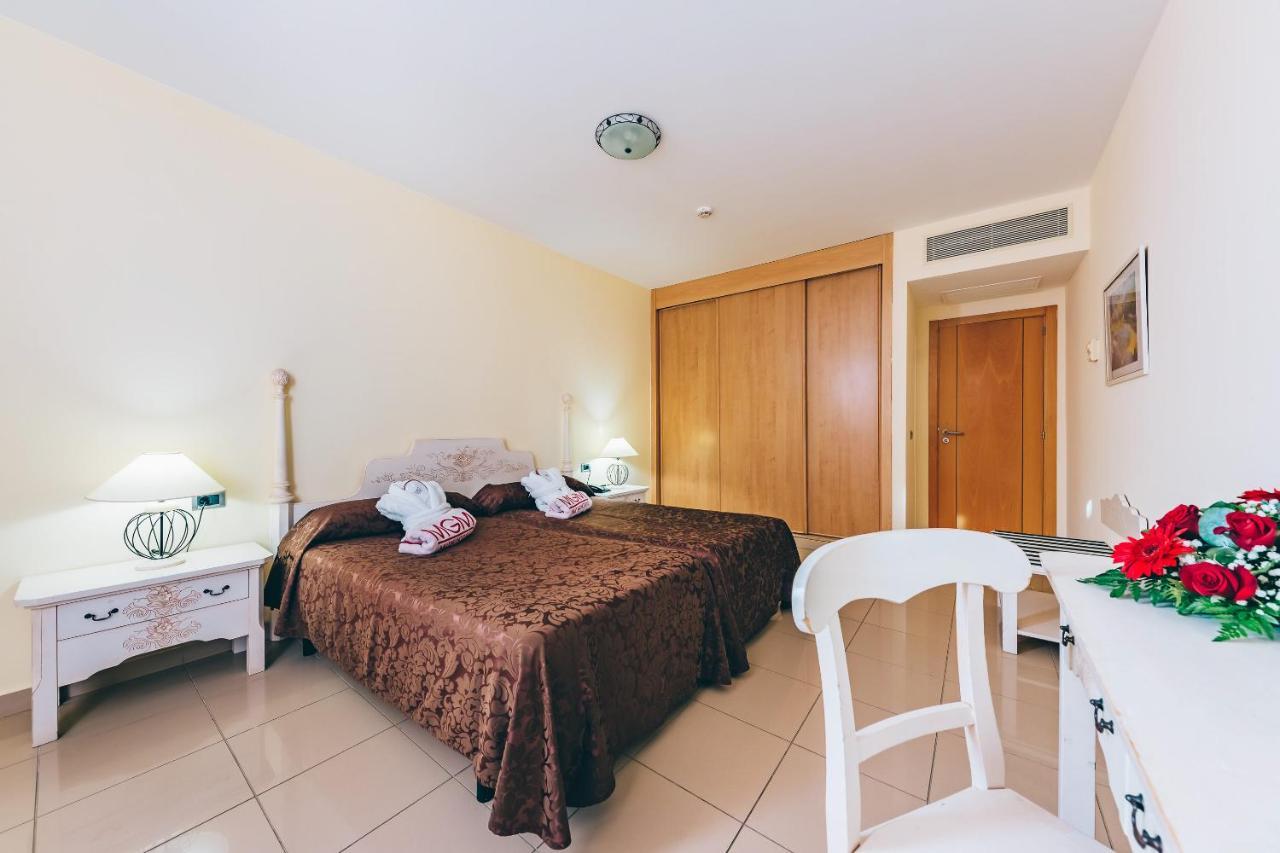 Hotel Grand Muthu Golf Plaza & 5*