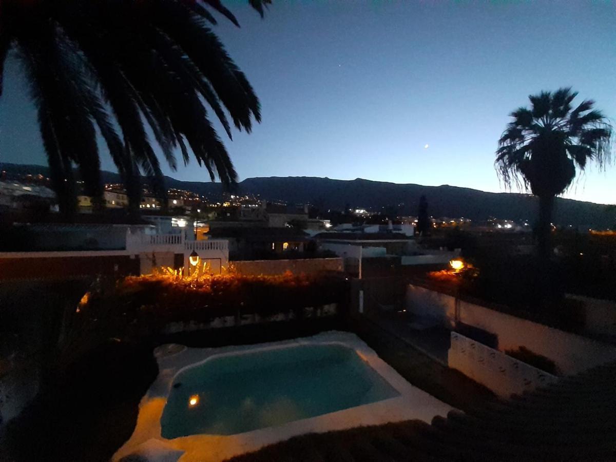Moon In The Garden * Los Realejos
