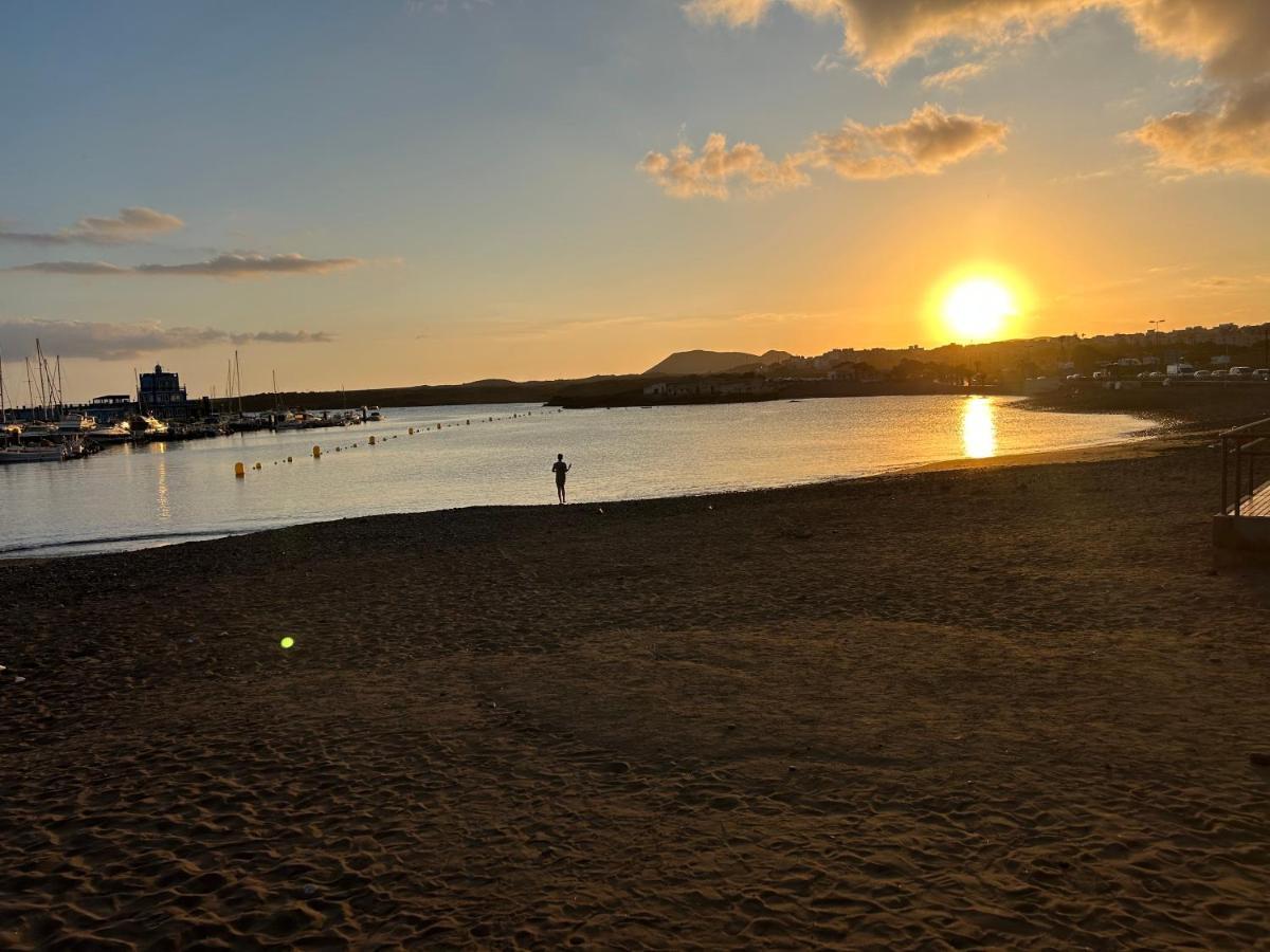 Sunny With Terrace Coastal Area South Arona Apartamento