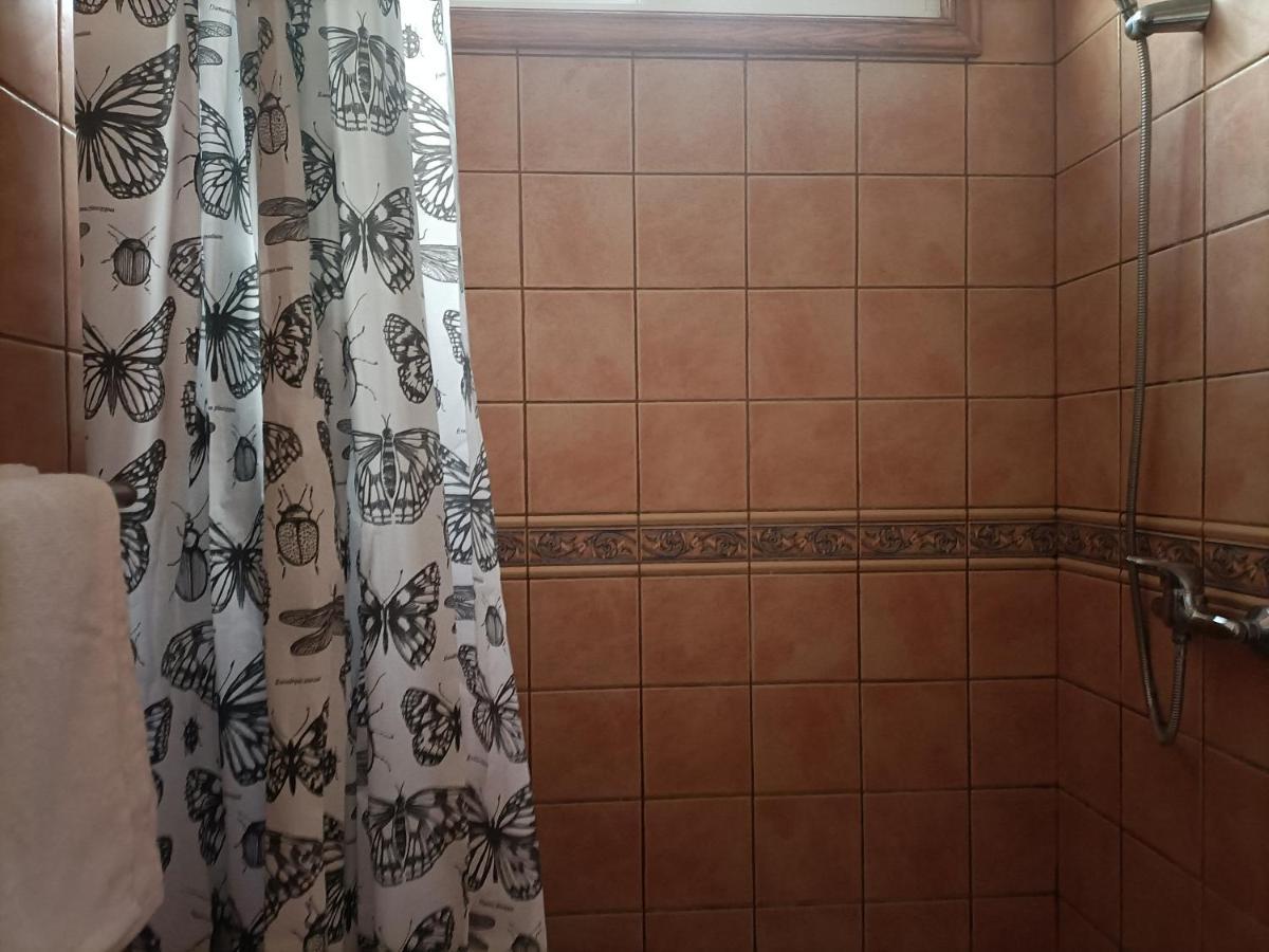 Apartamento En Un Bajo 2 Camas Individual Casa Compartida Abades (Tenerife)