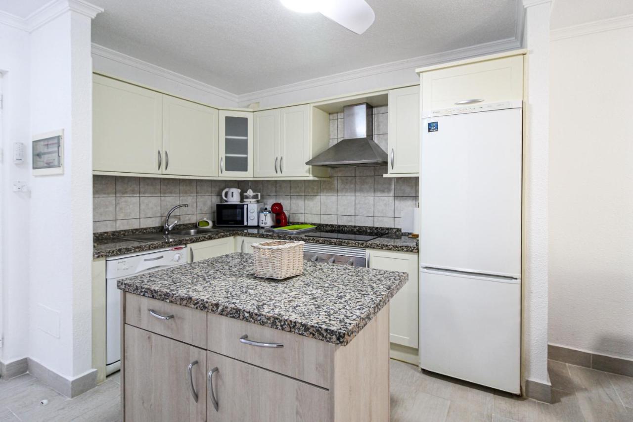 Apartment El Rincon - Cristianos Sea View With 2 Bedrooms And 2 Bathrooms *