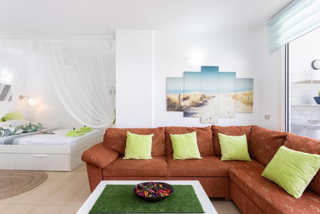 Cosy Studio With Balcony At Golf Del Sur, Tenerife * San Miguel de Abona