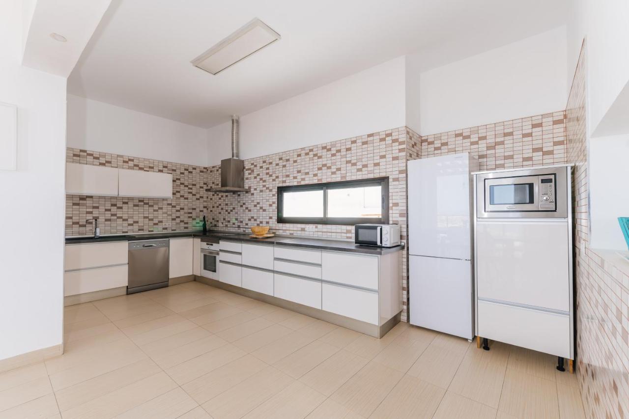 Sunset White - Ocean View, Jakuzzi, Heated Pool, Air-conditioning, Grill