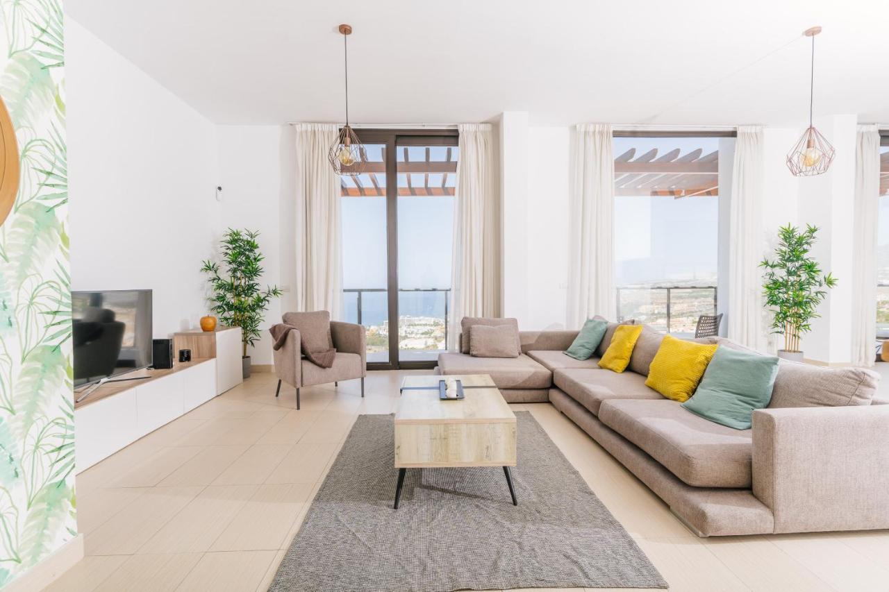 Sunset White - Ocean View, Jakuzzi, Heated Pool, Air-conditioning, Grill Villa *