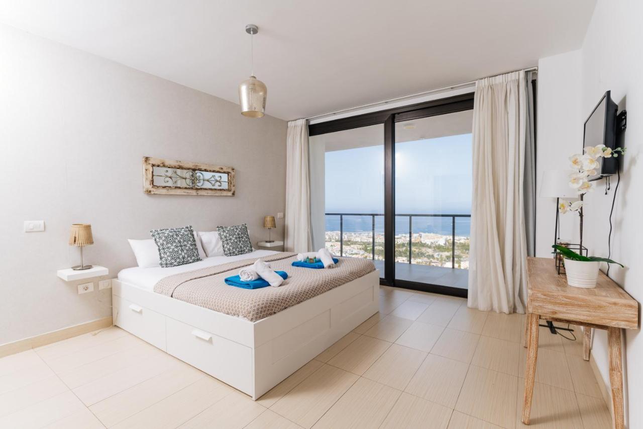Sunset White - Ocean View, Jakuzzi, Heated Pool, Air-conditioning, Grill