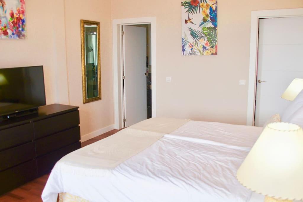 Villa Vista Bella In Ruhiger Villengegend Mit Meerblick Costa Adeje (Tenerife)