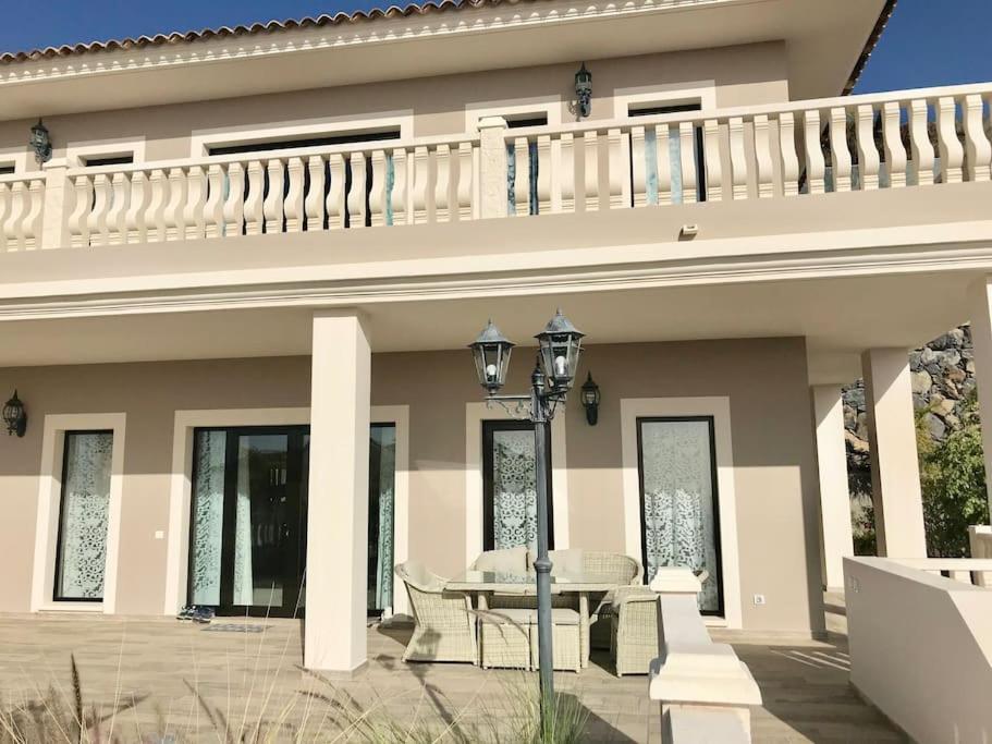 Vista Bella In Ruhiger Villengegend Mit Meerblick Villa *