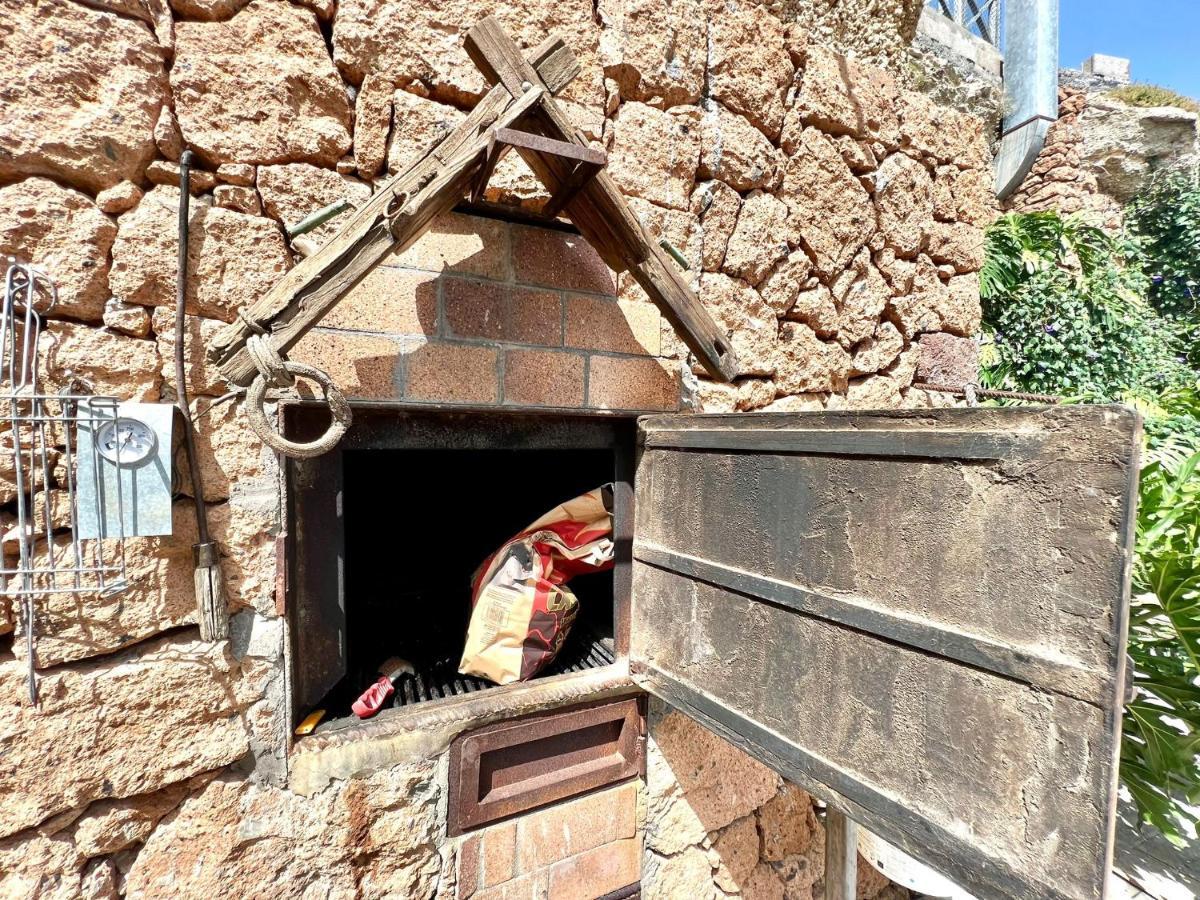 Hébergement de vacances Casa Cueva Con Barbacoa, Wifi Y Vista *