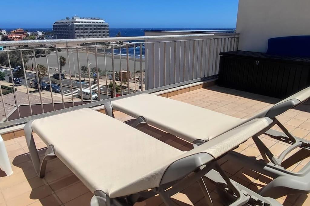Beachfront Triplex Penthouse With Pool, Rooftop, Sea View Apartamento