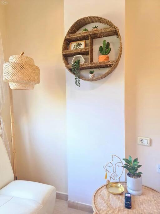 Homely In Modern Building With Pool Appartement