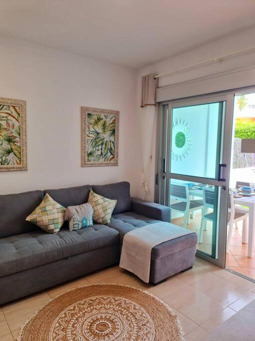 Homely In Modern Building With Pool Appartement *