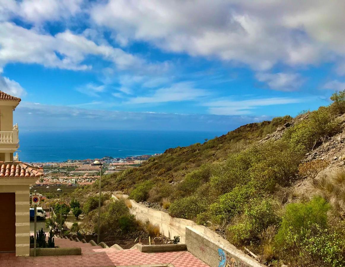 Vista Bella In Ruhiger Villengegend Mit Meerblick Villa *