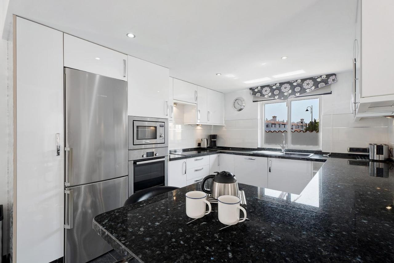 Malpas Villa