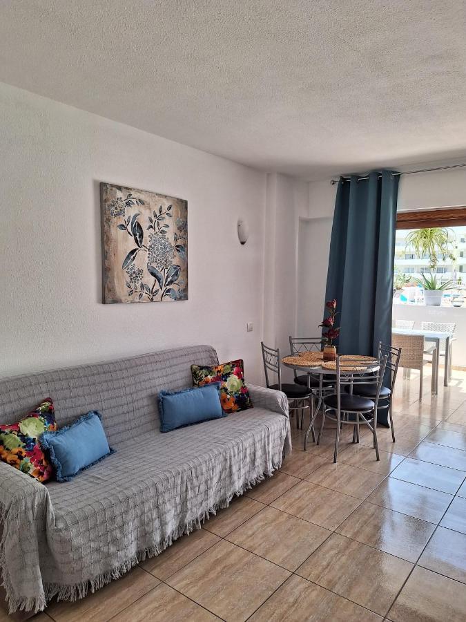 Ocean Breeze Apartment
