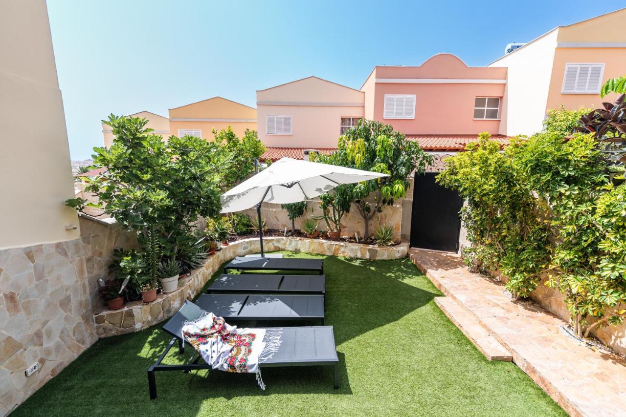 Villa Comfortable 4-bedroom With Private Gardens *