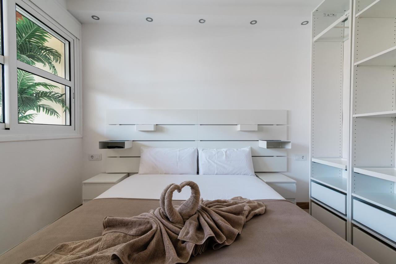 Comfortable 4-bedroom With Private Gardens