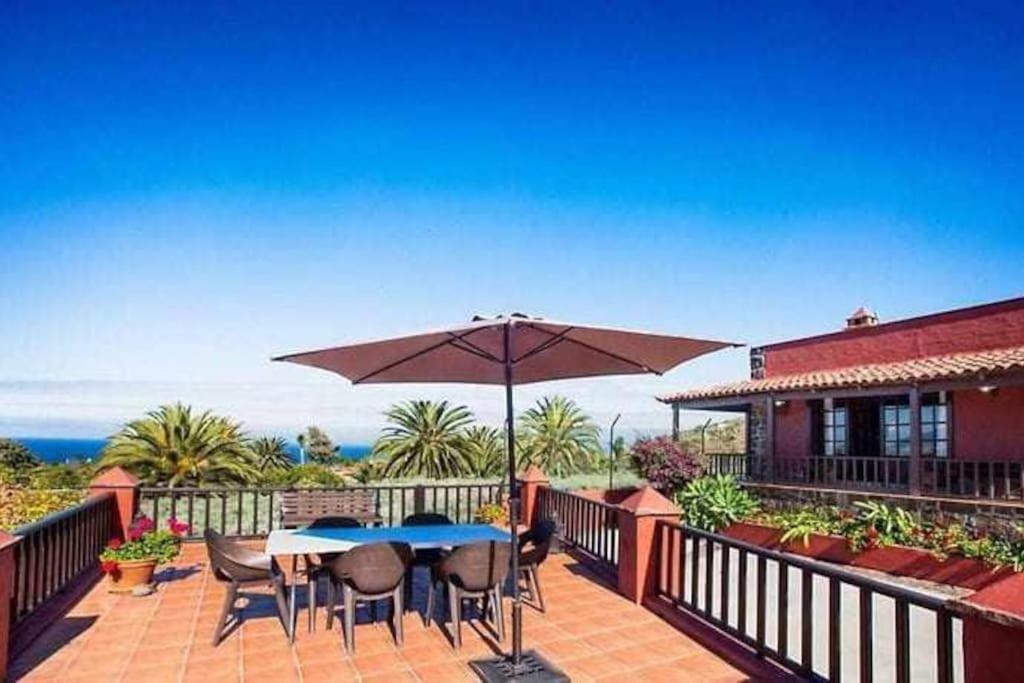 Villa The Palm Rural Beachside *