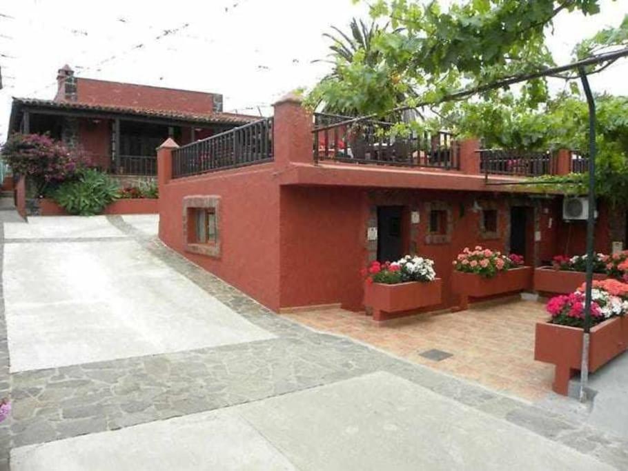 Villa The Palm Rural Beachside