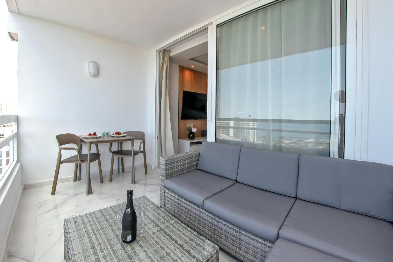 Apartment Stylish Modern With Ocean View And Pools, 1001, Ponderosa