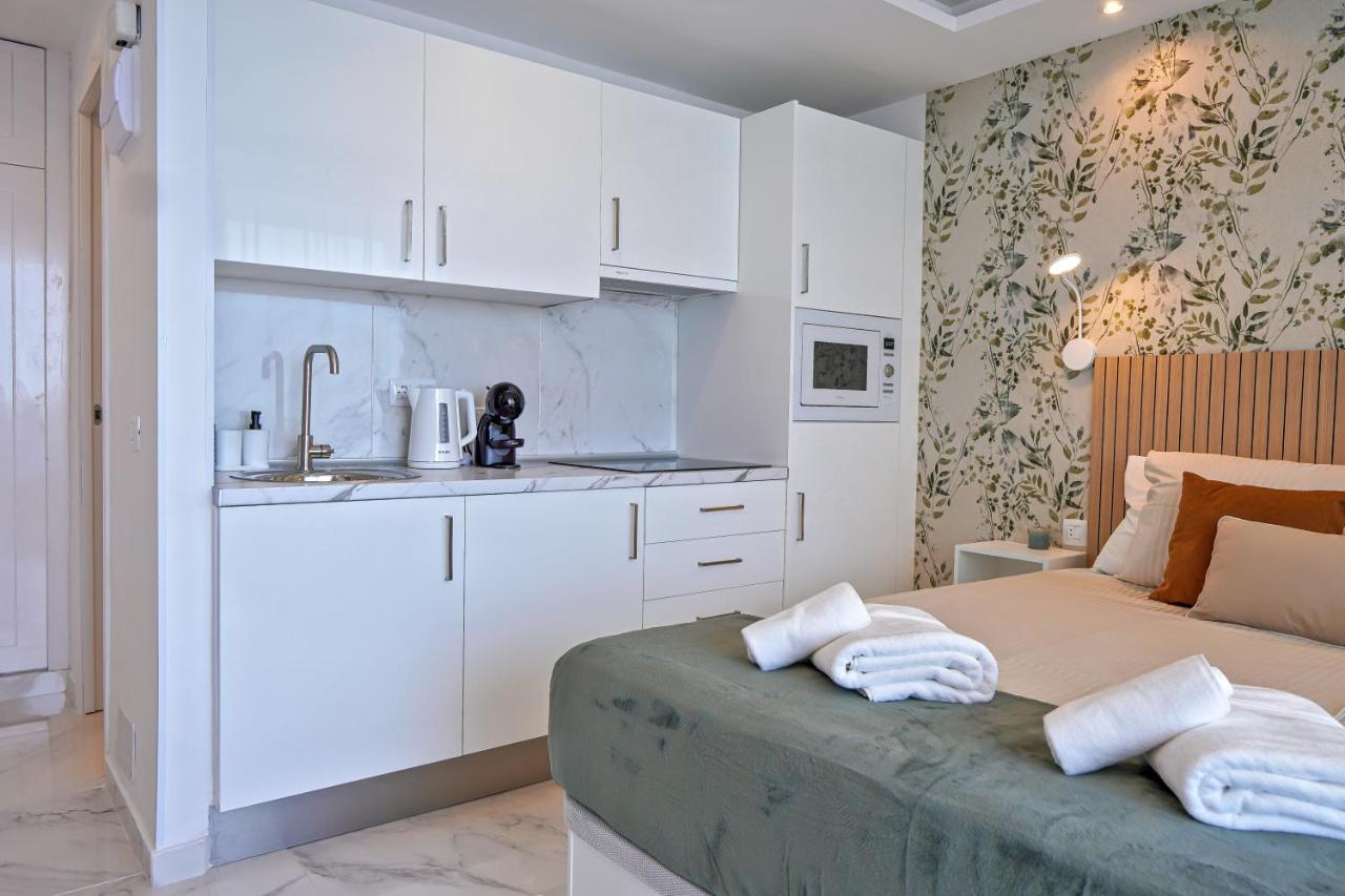 Apartment Stylish Modern With Ocean View And Pools, 1001, Ponderosa