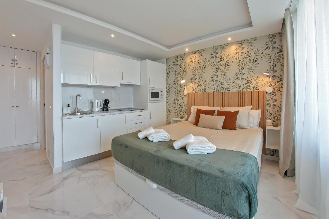 Stylish Modern With Ocean View And Pools, 1001, Ponderosa Playa de las Americas (Tenerife)
