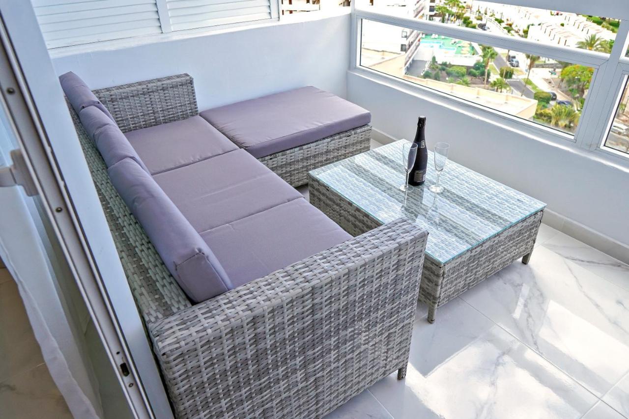 Apartment Stylish Modern With Ocean View And Pools, 1001, Ponderosa *