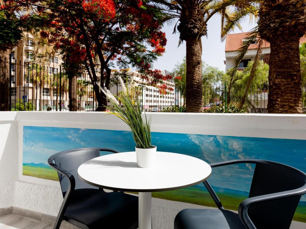 101 Playa Honda, Playa De Americas Appartement