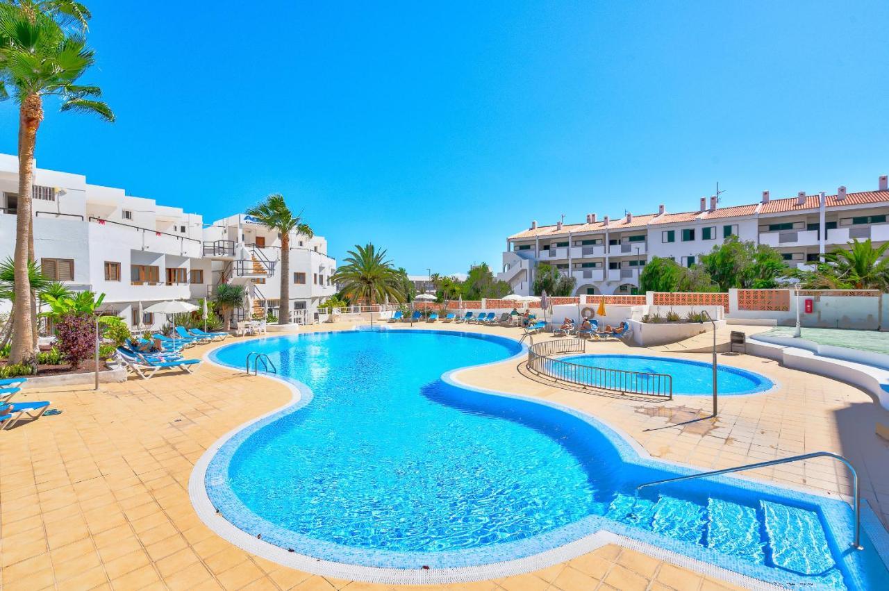 Apartment Stunning Flat With Wonderful Sea Views *