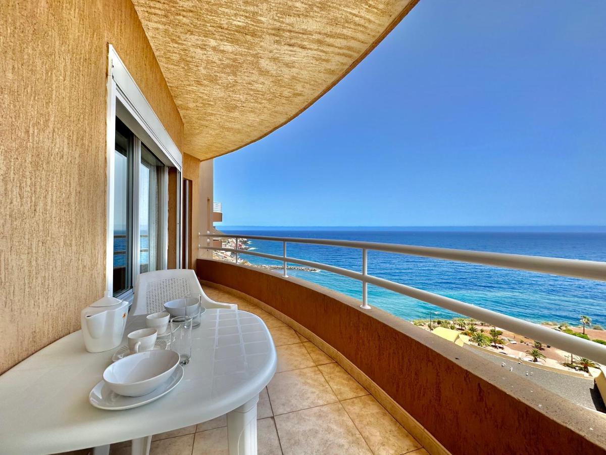 Views House