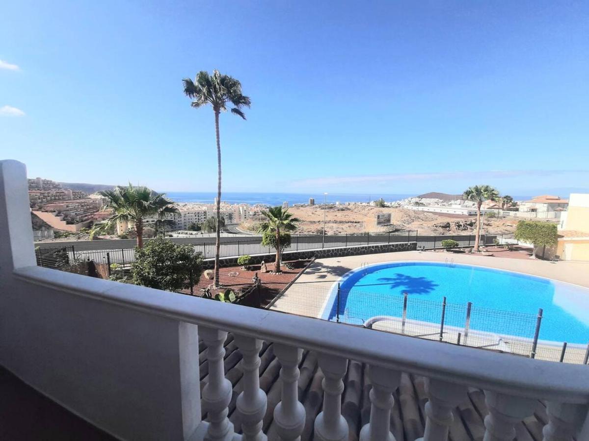 1 Bedroom Giuly Sea Views In Cristianos Apartamento