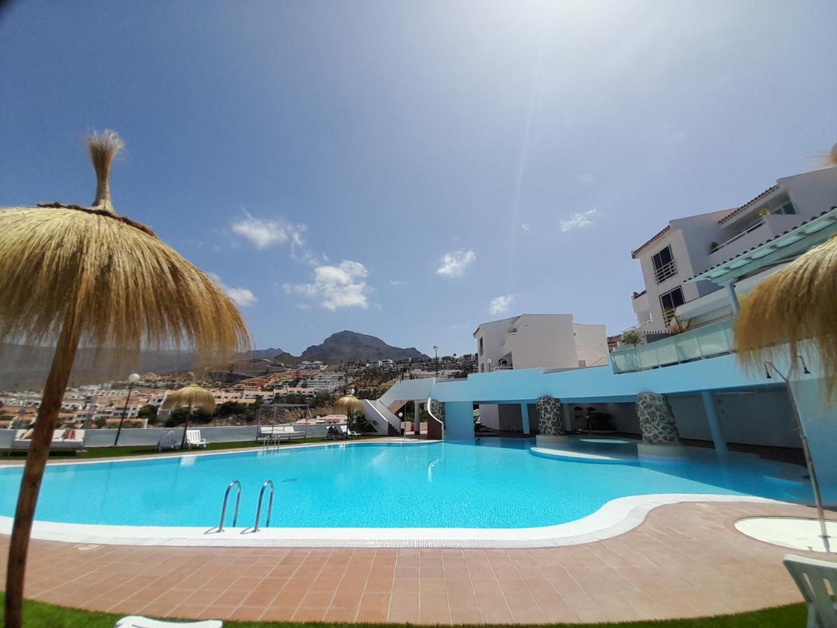 Island Village Heights Appartement *