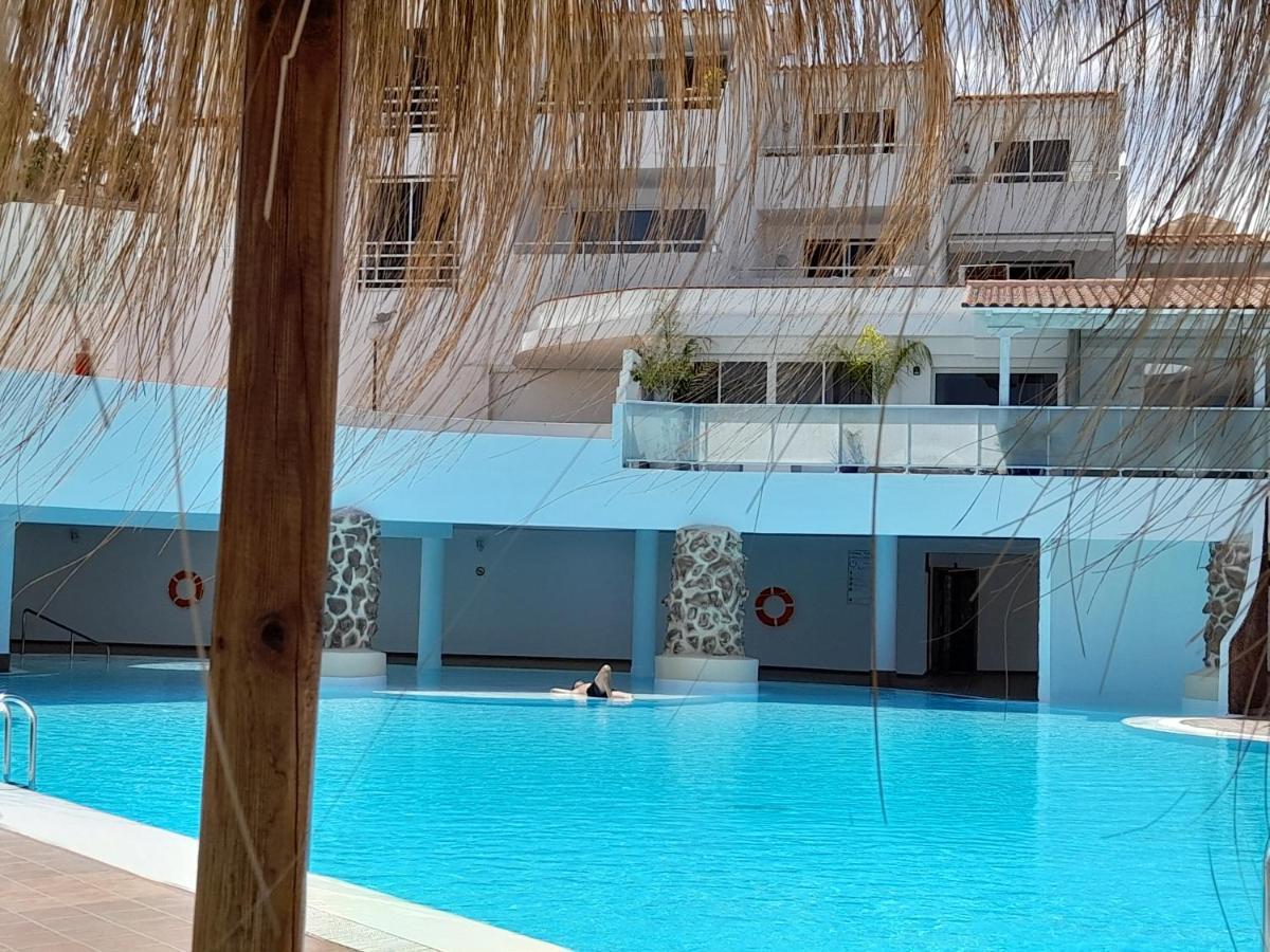 Island Village Heights Appartement