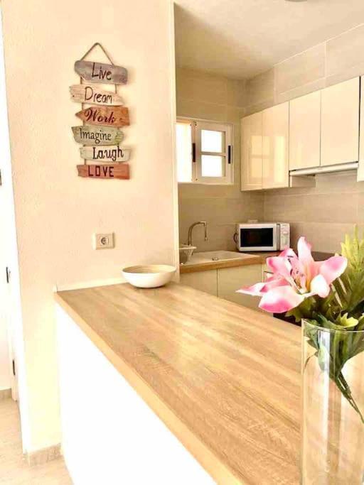 Apartamento Confortable Y Centrico Los Cristianos (Tenerife)