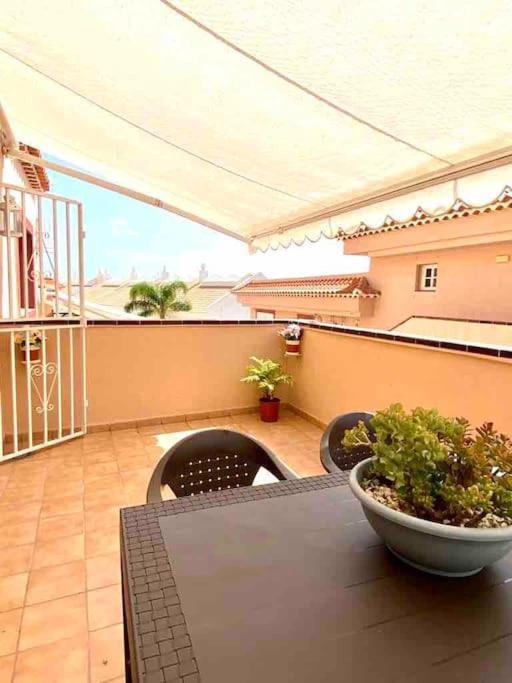 Confortable Y Centrico Los Cristianos (Tenerife)