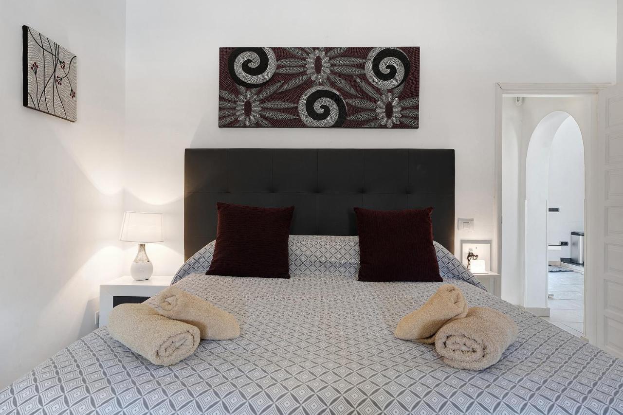 Malpas Villa