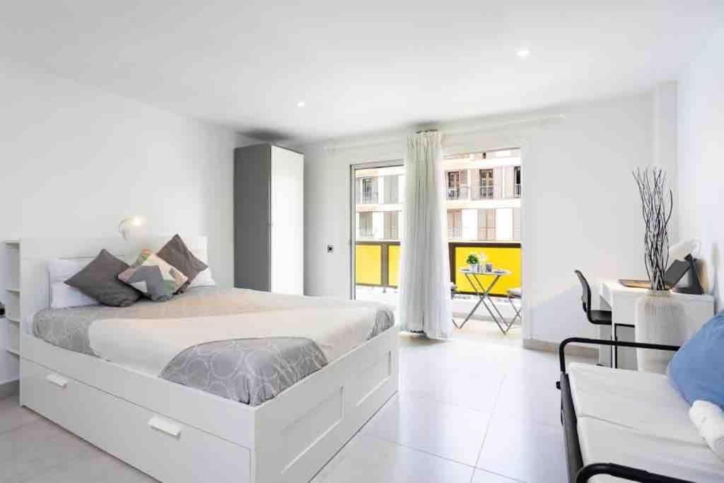 Renovado Estudio Con Balcon *