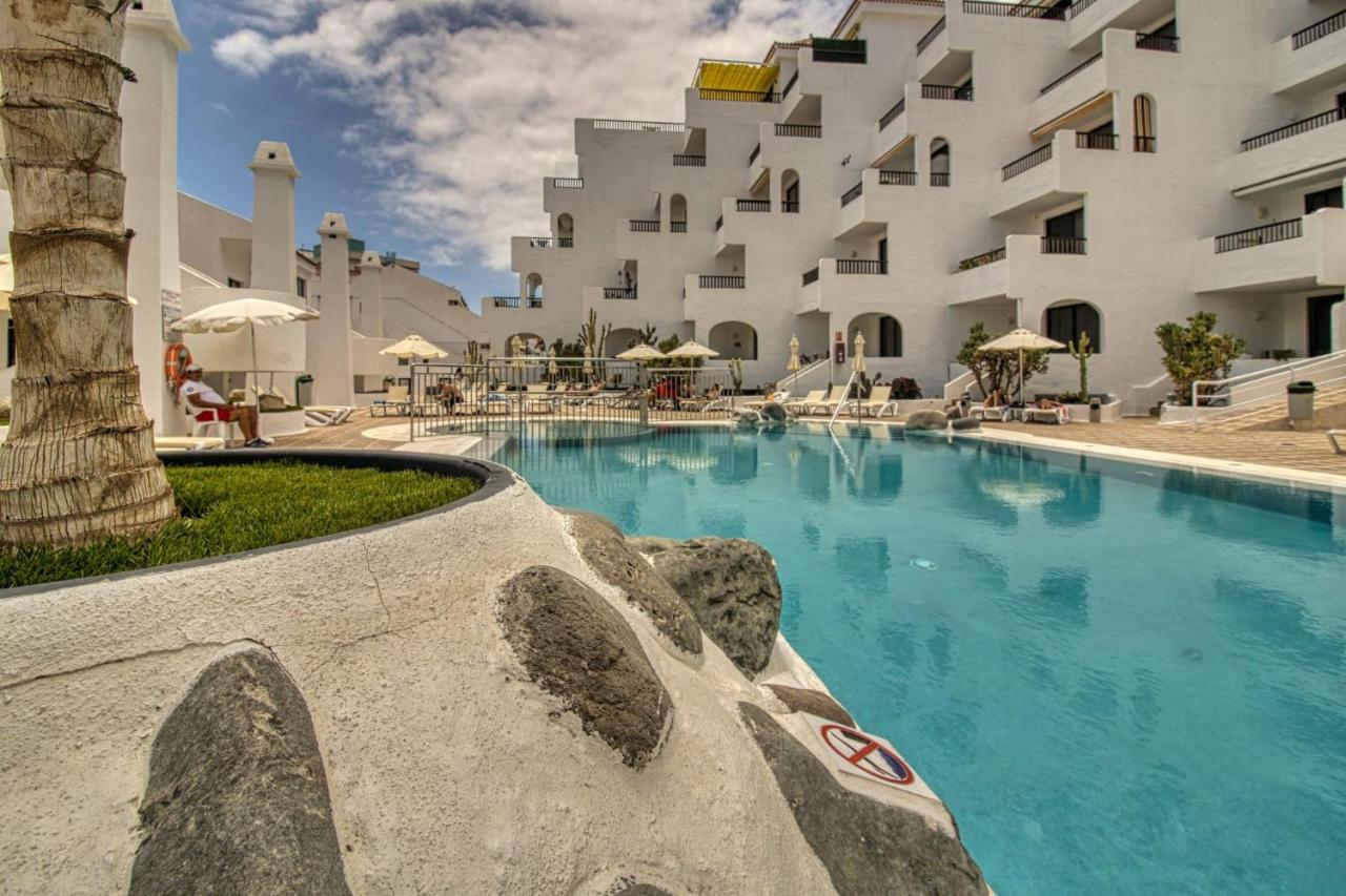 Apartamento Penthouse With Magnificent Ocean Views, Jacuzzi, Pool, Nearby Beach In Tenerife South