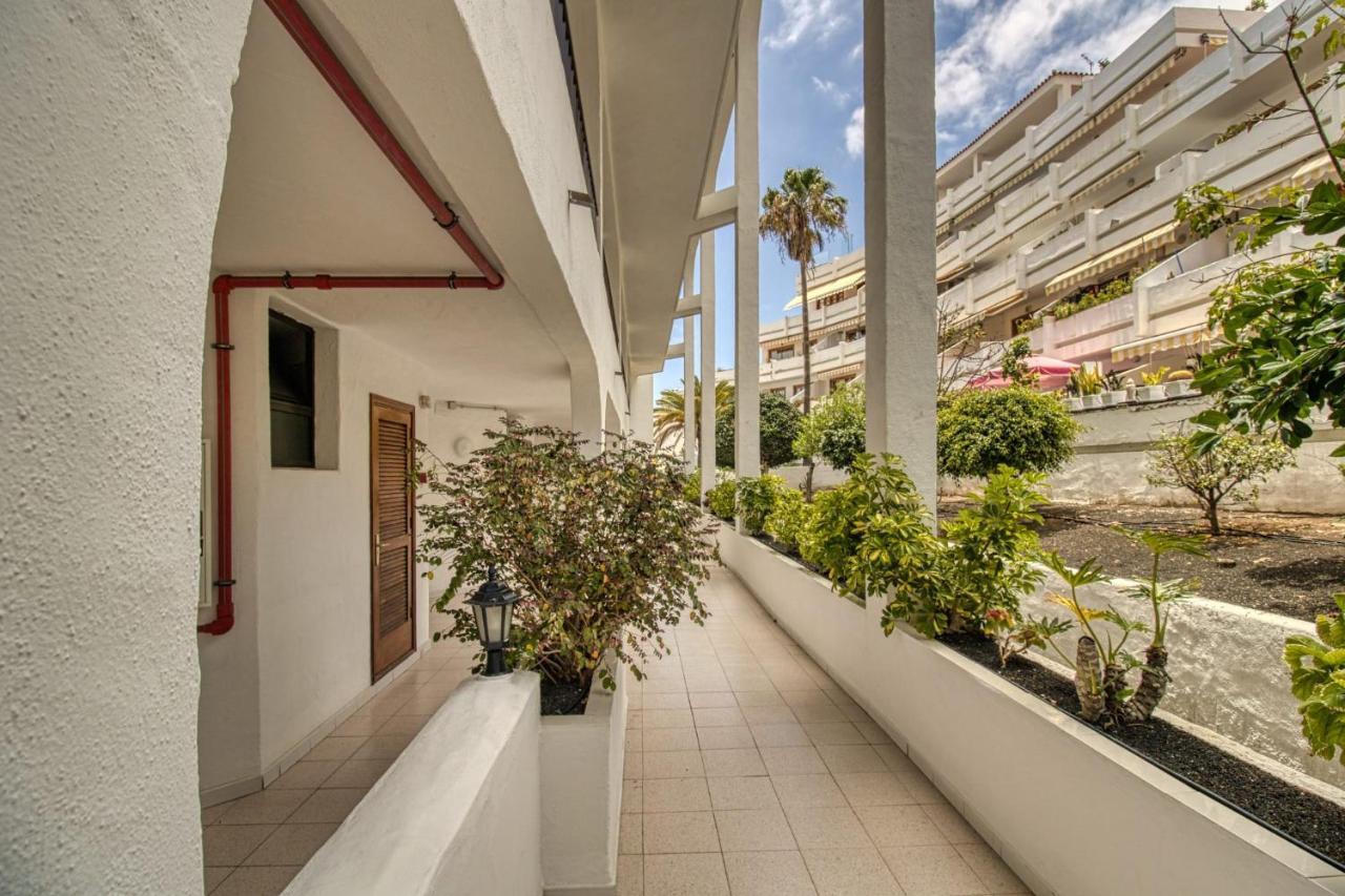 Penthouse With Magnificent Ocean Views, Jacuzzi, Pool, Nearby Beach In Tenerife South Apartamento *