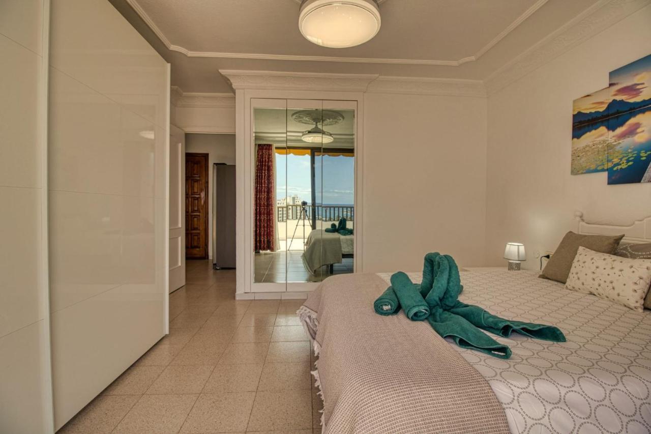 Penthouse With Magnificent Ocean Views, Jacuzzi, Pool, Nearby Beach In Tenerife South Playa Feñabe