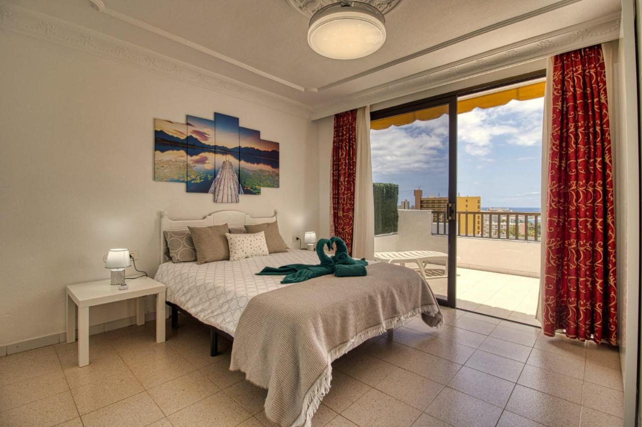 Penthouse With Magnificent Ocean Views, Jacuzzi, Pool, Nearby Beach In Tenerife South Playa Feñabe