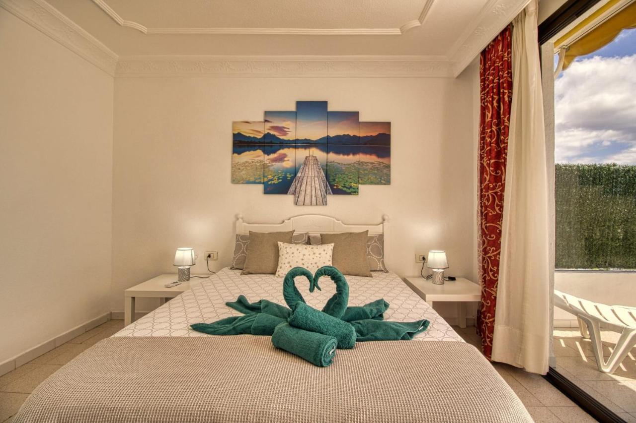 Apartamento Penthouse With Magnificent Ocean Views, Jacuzzi, Pool, Nearby Beach In Tenerife South