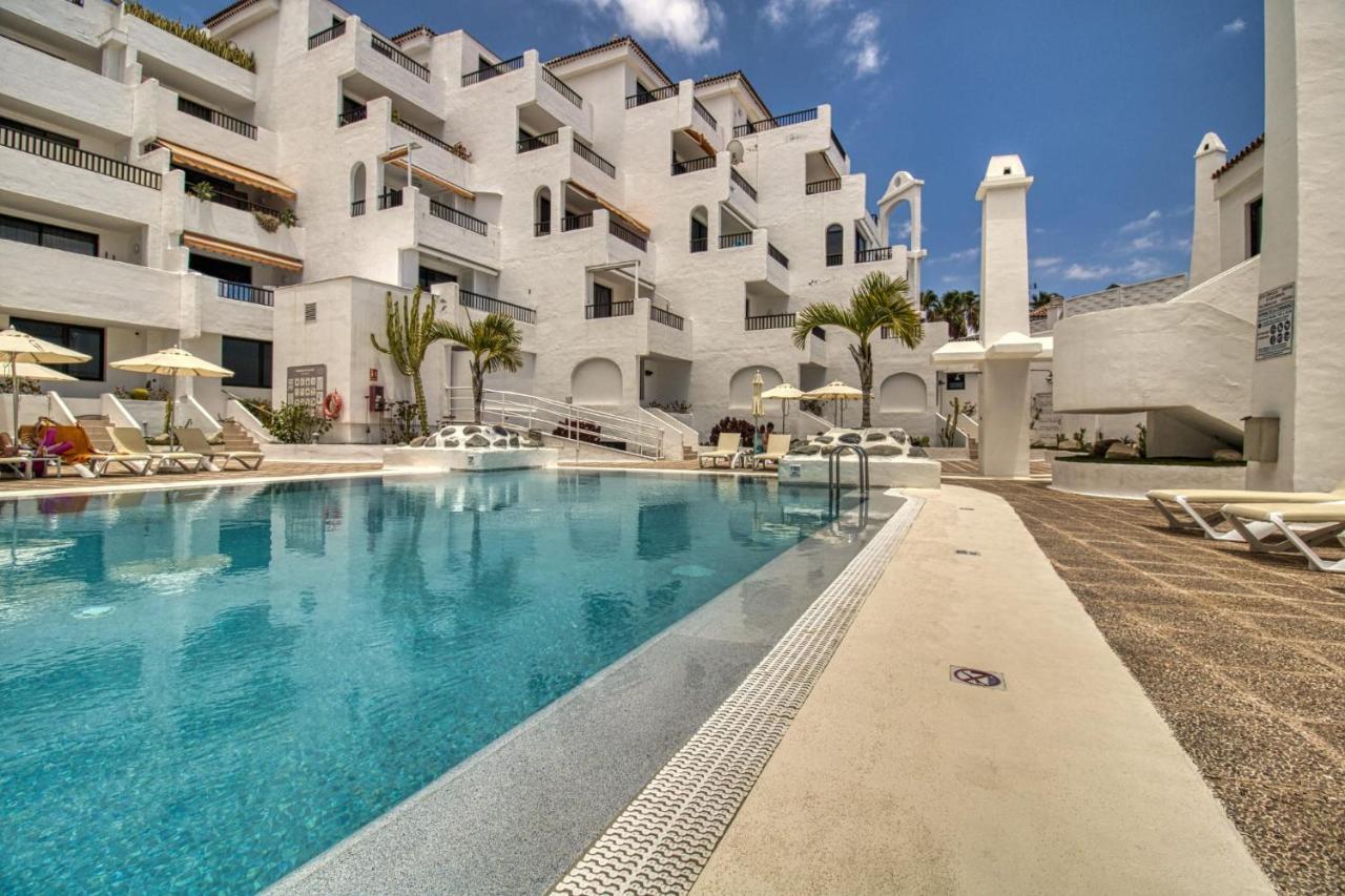 Penthouse With Magnificent Ocean Views, Jacuzzi, Pool, Nearby Beach In Tenerife South Playa Feñabe