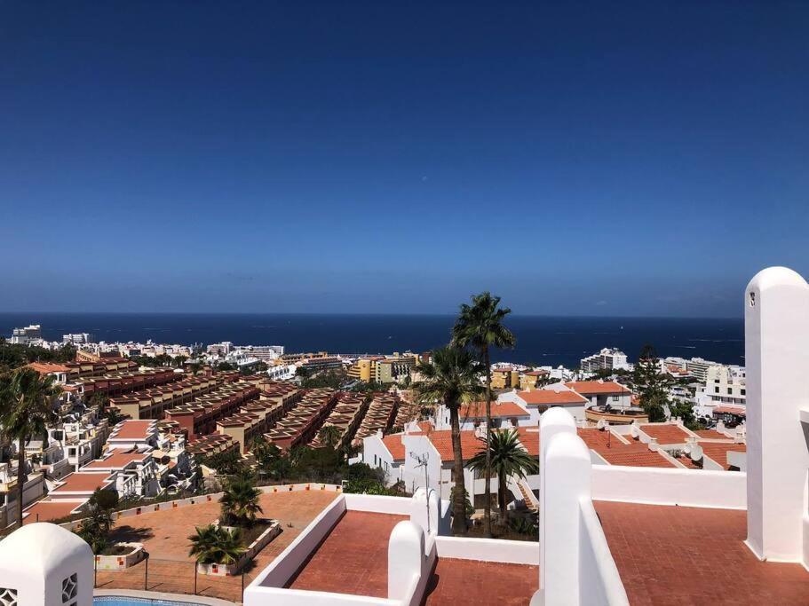 Birgitt En Aloha Garden Con Vista Mar Y Piscina